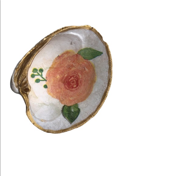 Clam Shell Ring Earrings trinket holder with pink flower and painted gold trim - Picture 2 of 3